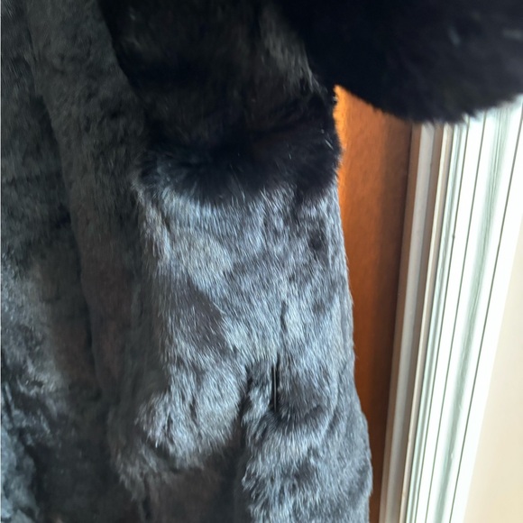 90s vintage Elegant Black Rabbit Fur Teddy Jacket - Picture 3 of 7